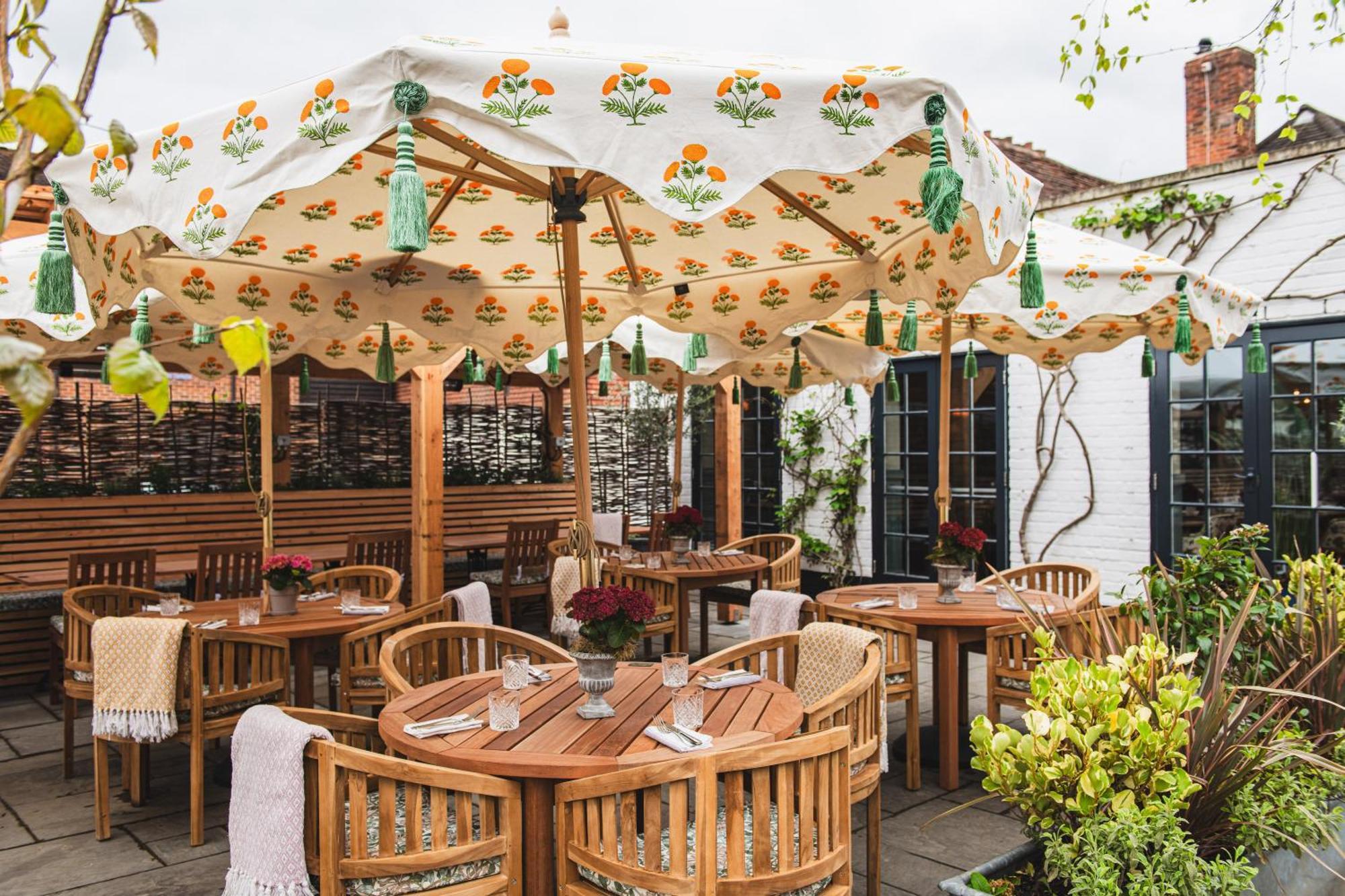 Bel And The Dragon-Odiham Hotel Exterior photo