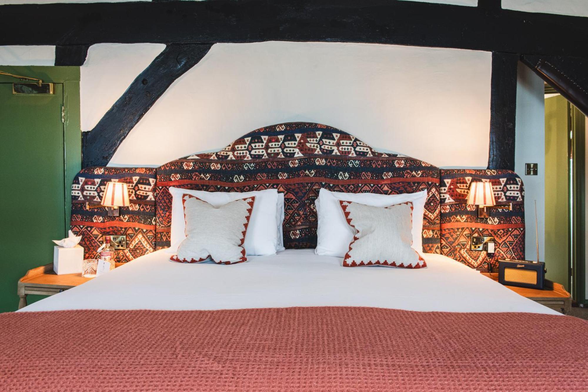 Bel And The Dragon-Odiham Hotel Exterior photo