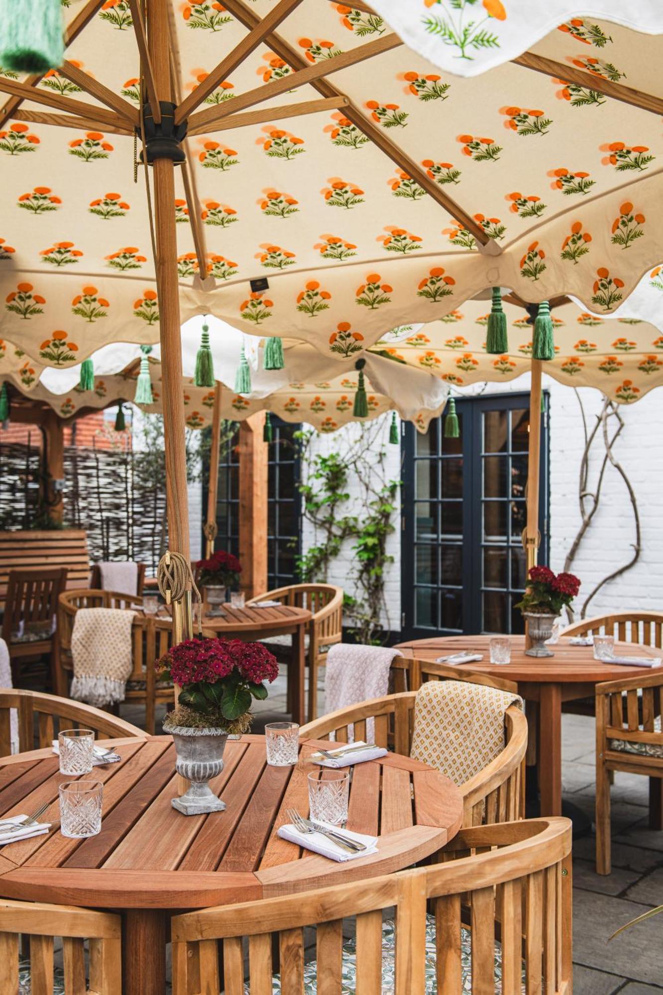 Bel And The Dragon-Odiham Hotel Exterior photo