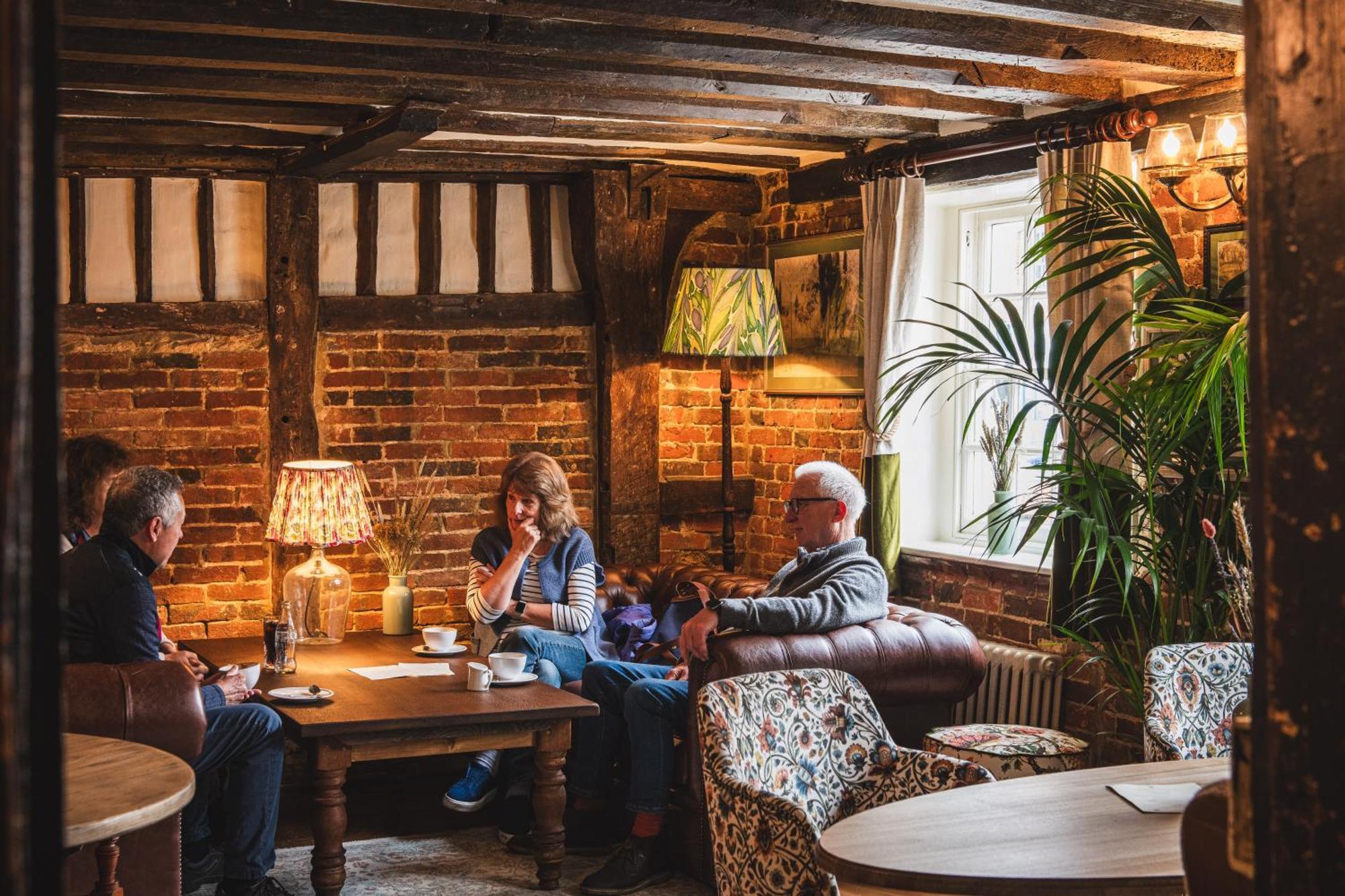 Bel And The Dragon-Odiham Hotel Exterior photo